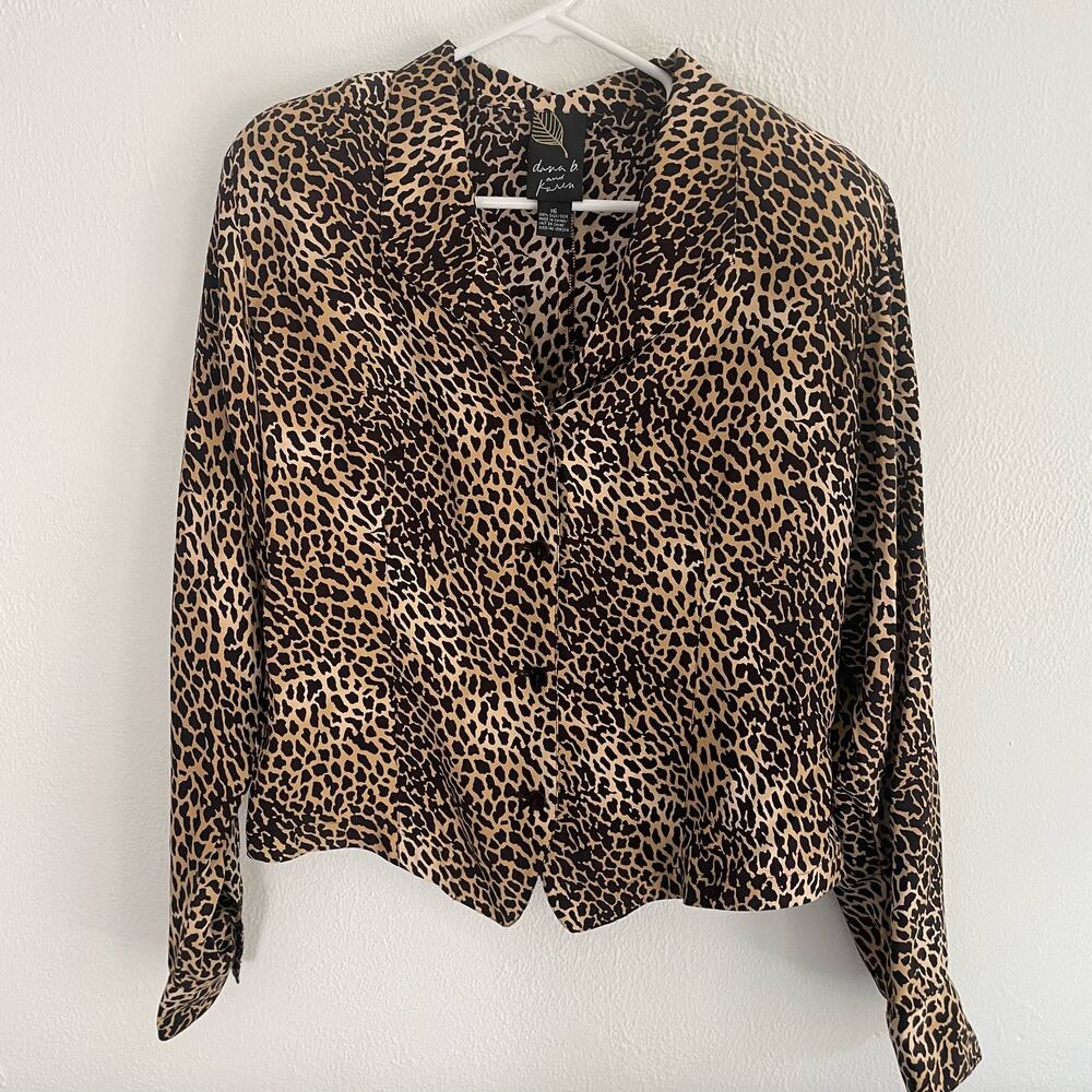 Dana B. & Karen Long Sleeve 100% Silk leopard print Top. Size 16